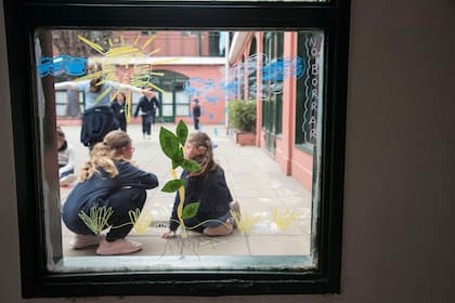 Una postal del colegio Las Lomas Oral, un lugar donde los niños hipoacúsicos "aprenden a hablar y a escuchar", según dice la página oficial de la institución