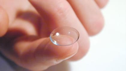 Los riesgos del incorrecto uso de los los lentes de contacto