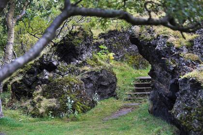 Un bosque en Hafnarfjöður, donde se cree que viven los elfos