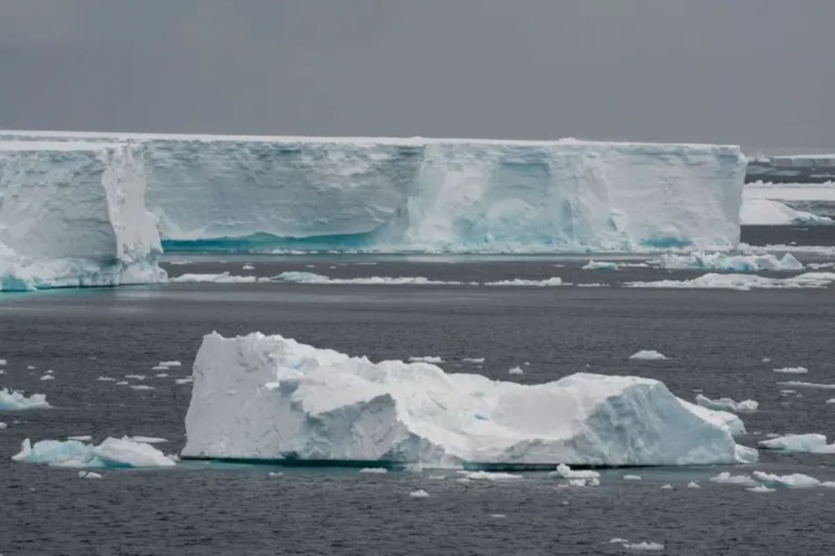 El A23a, el iceberg más grande del mundo que se convirtió en noticia.