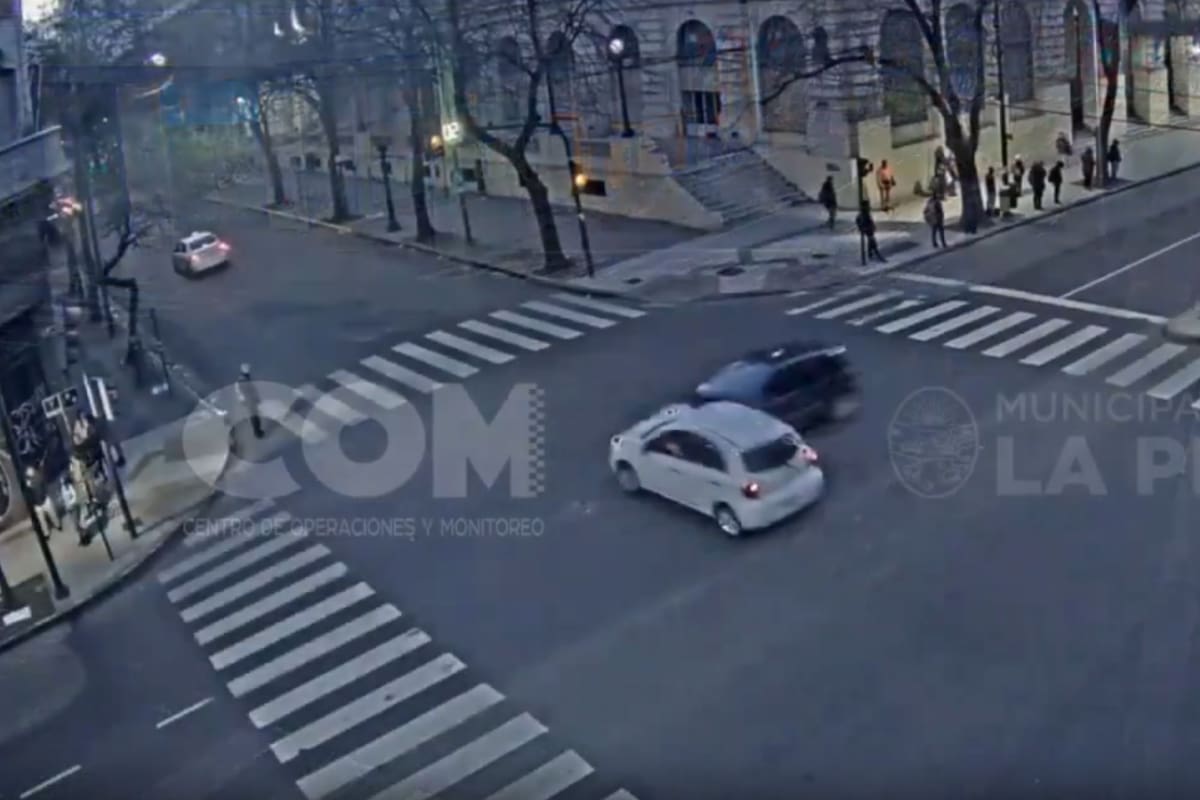 El abogado cruzó el semáforo en rojo y mató a la médica