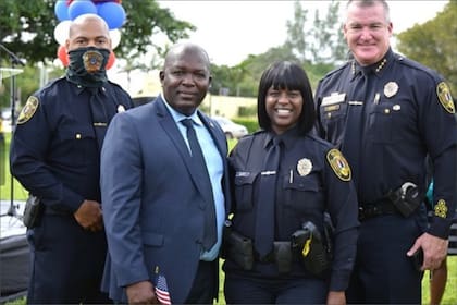 El abogado del exalcalde de North Miami declinó hacer comentarios públicos; el DOJ busca la desnaturalización bajo un cambio de políticas del gobierno de Trump