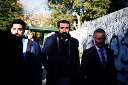El abogado Leopoldo Luque, Francisco Onetto llega al tribunal de San Isidro