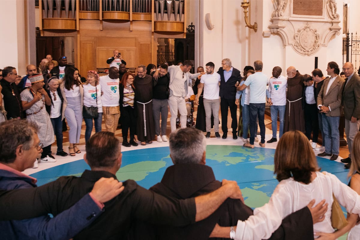 El Abrazo de Asís se hizo en abril de 2023 en la Porciúncula del Santuario de Santa María de los Ángeles, Italia
