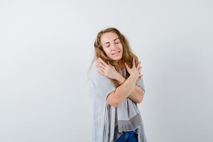 El "abrazo de la mariposa", la técnica que sirve para eliminar la ansiedad