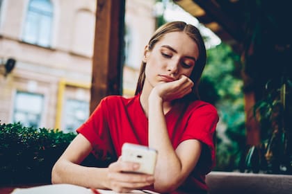 El "aburrimiento consciente" invita a desconectar de las pantallas y de los estímulos por un rato