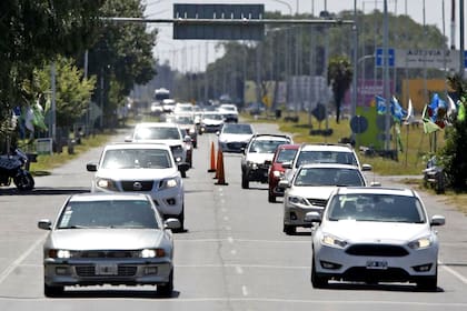 El acceso a Mar del Plata colmado de vehículos