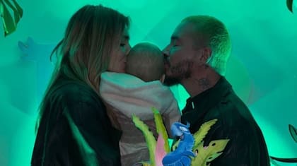 En 2024, Ferrer le contó a LA NACION que Río solía acompañarla en sus viajes de trabajo y habló de su deseo de compatibilizar su carrera con la crianza: “Lo que quiero es ser una mamá presente”