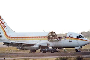 El accidente aéreo que marcó a la historia de la aviación después de que su techo saliera expulsado