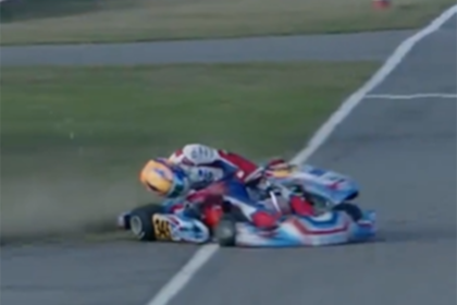 El accidente del británico Matthew Higgins, tras el toque con Roman Kamyab