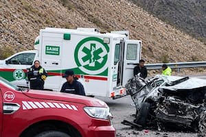 Qué se sabe de la familia que iba en una camioneta que cayó por un barranco en Jujuy