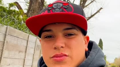 El accidente que protagonizó con su moto ocurrió hace 12 días y desde entonces permanece en el Hospital Mariano y Luciano de la Vega luchando por su vida