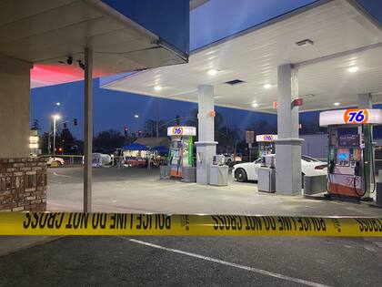 El accidente sucedió en una estación de servicio ubicada en la intersección de West Street y Court Street en Woodland