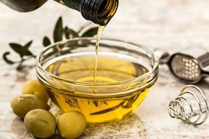 El aceite de oliva aporta diversos beneficios a la salud (Foto Pexels)