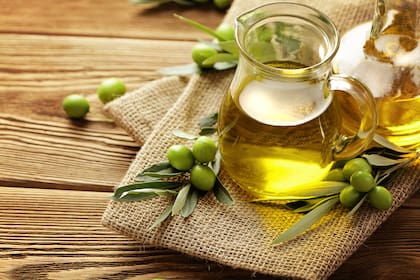 El aceite de oliva debe ser virgen extra; de otro modo, tendrá en sus componentes mezcla o más refinación