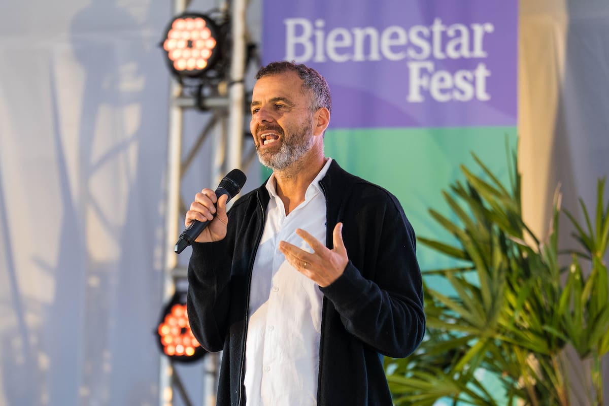 El aclamado gastroenterólogo voló exclusivamente de Cipolletti, Río Negro para estar en el Bienestar Fest