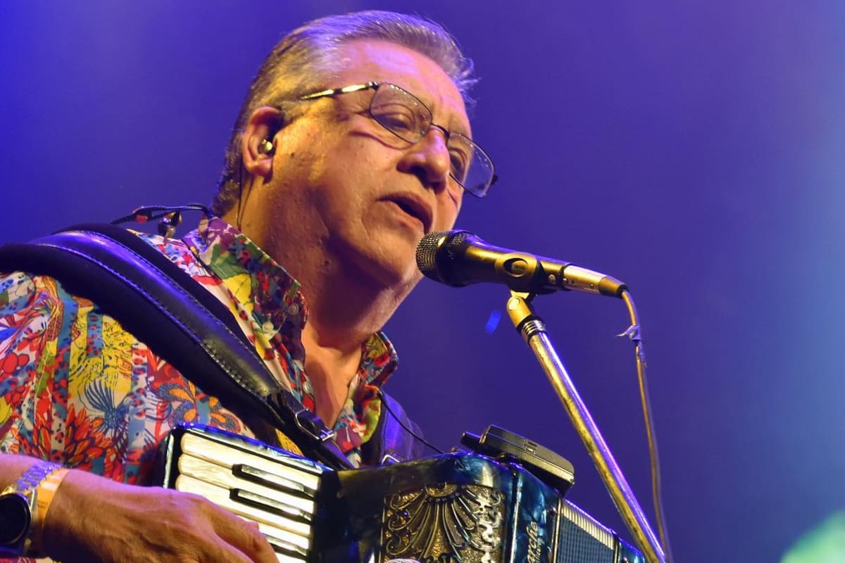 El acordeonista e integrante de Los Palmeras, Marcos Camino, rompió el silencio tras su repudiable comparación entre los violadores y Colón de Santa Fe