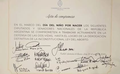 El acta de compromiso para derogar la ley del aborto