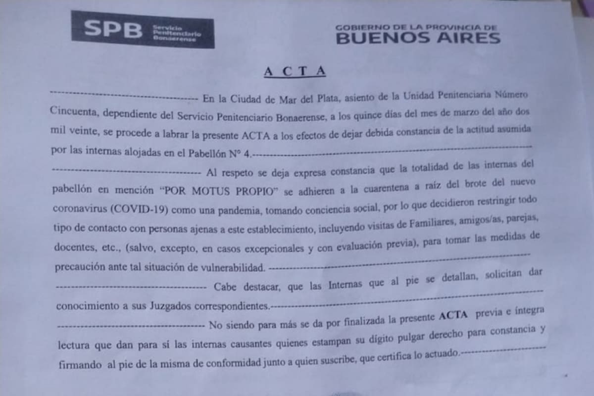 El acta que detalla la decisión de las internas de la cárcel de Batán de no recibir visitas personales, en una cuarentena voluntaria por el coronavirus.