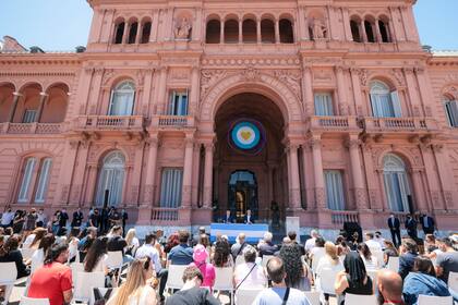 El acto fue en las afueras de la Casa Rosada