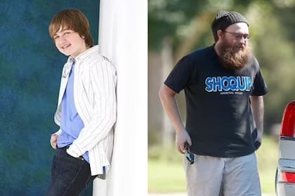 El actor Angus T. Jones, famoso por interpretar a Jake Harper en la serie Two and a Half Men, fue visto en público y su apariencia asombró a todos