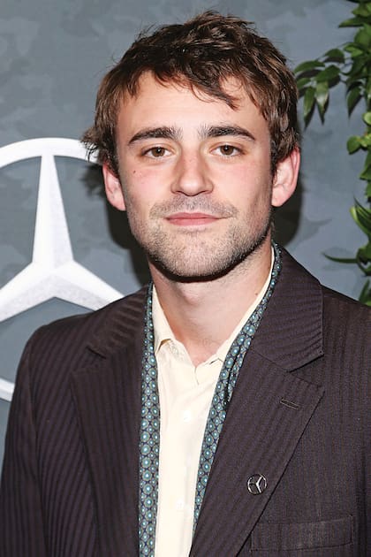 El actor Charlie Rowe en los Mercedes-Benz Academy Awards en marzo de 2022.
