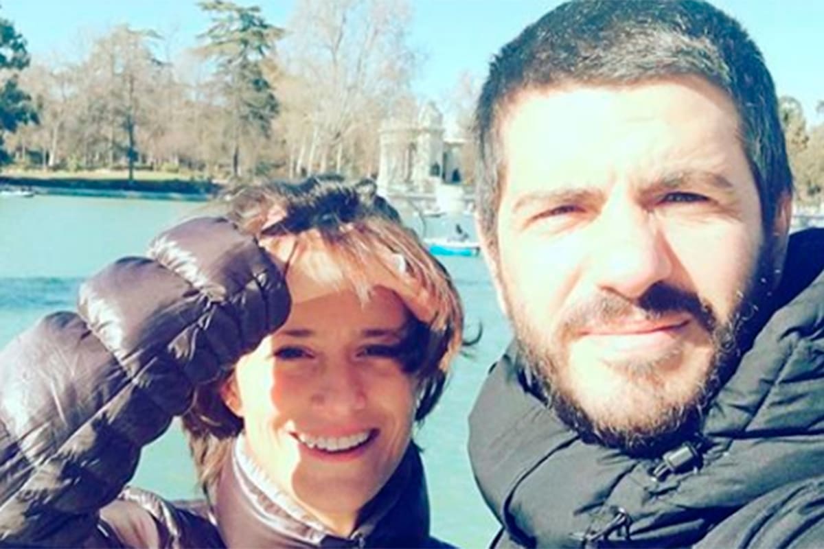 El actor contó en una entrevista televisiva cómo se preparó para la primera cita con su novia y cuál fue el inesperado resultado