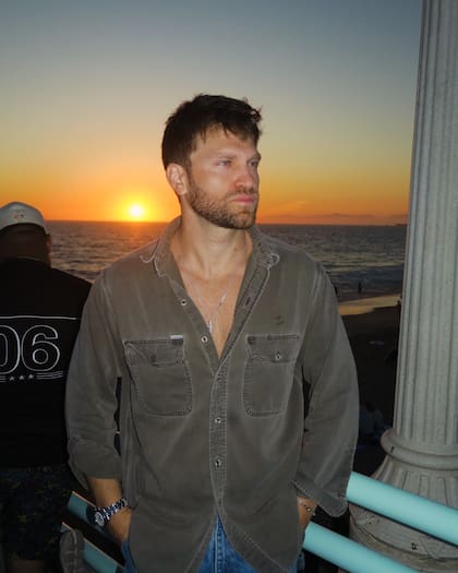El actor de 37 años reveló que están a la espera de las imágenes de las cámaras de seguridad y de conseguir toda la información posible para dar con los delincuentes (Foto: Instagram @keeoone)