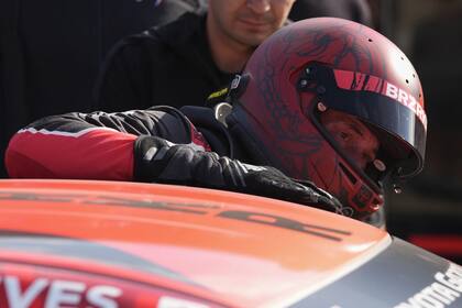 El actor derrapó e hizo un trompo en la novena curva que casi le costó su auto
