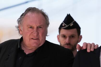 El actor francés Gérard Depardieu recibe una sentencia suspendida de 18 meses por agresión sexual
