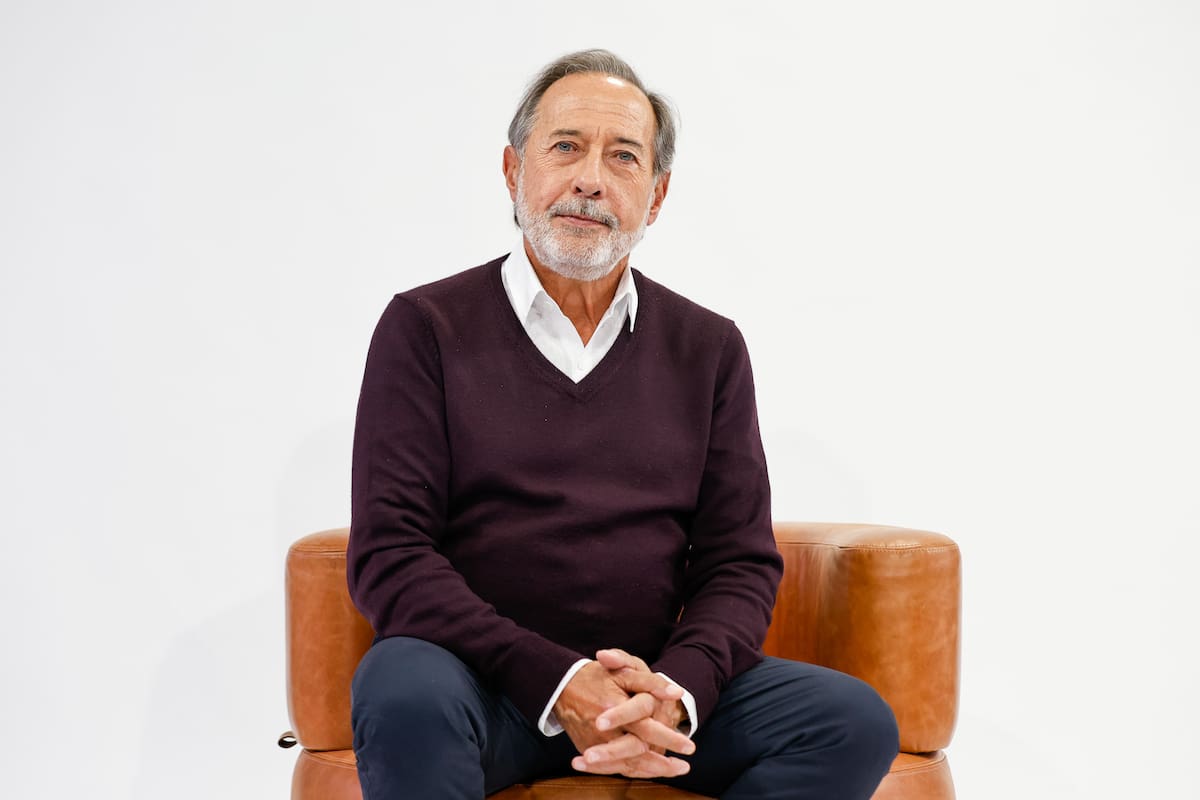 El actor interpreta a 16 personajes diferentes en su más reciente largometraje