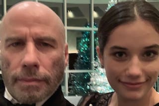 John Travolta y su sorprendente nuevo look
