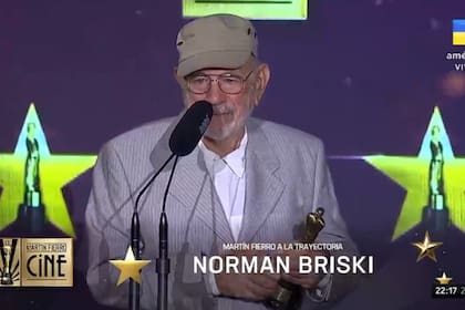 El actor Norman Briski recibió un premio a la trayectoria en los Martín Fierro de Cine (Foto: Captura de TV /América)