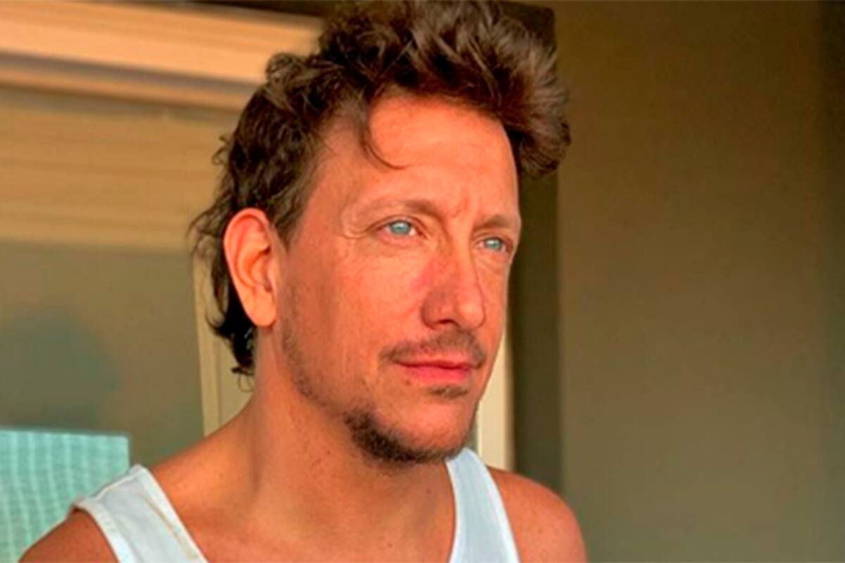 El actor pasó por Cortá por Lozano y contó cuáles son las señales que recibe de su hermano Santiago