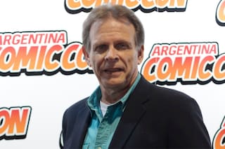 Marc Singer, protagonista de V: Invasión extraterrestre, fue hospitalizado en Los Ángeles