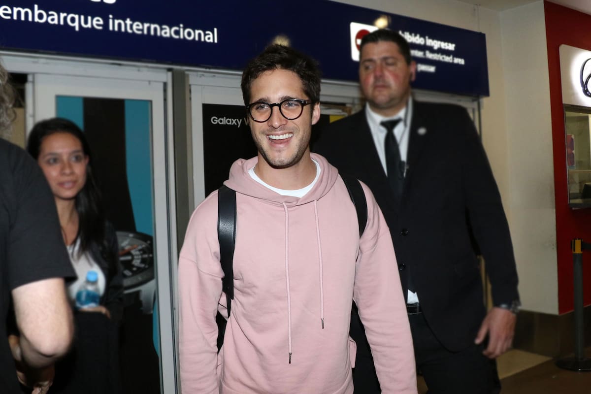 El actor que interpretó a Luis Miguel en la serie se quedará en el país una semana