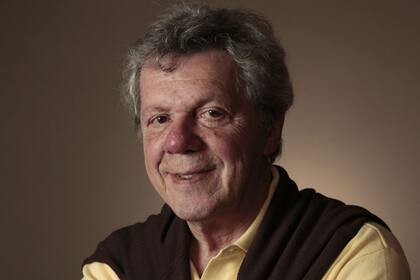 El actor, quien batalla contra un cáncer de pulmón, fue trasladado al Instituto Fleming