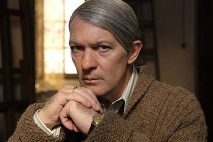 El actor se pone en la piel del artista