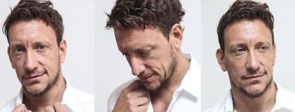 Nicolás Vázques, multifascético, es actor, productor teatral y le pone voz a un personaje animado