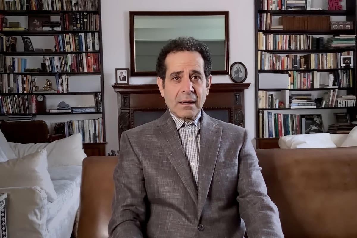 El actor Tony Shalhoub rescató al recordado protagonista de la serie Monk