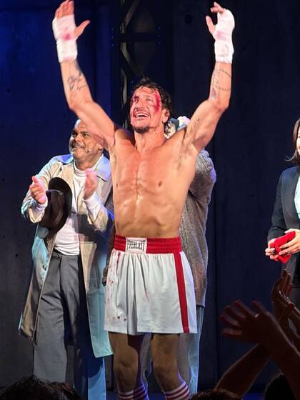 El actor volvió a ponerse en la piel de Rocky (Foto: Instagram/@nicovazquezok)