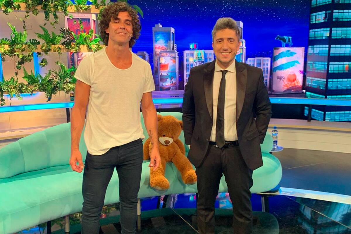 El actor y Jey Mammon en el estudio del programa