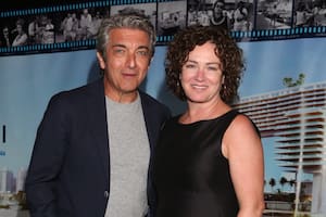 El actor y su esposa, Florencia Bas