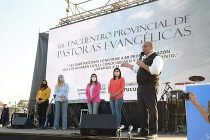 El actual jefe de Gabinete presidió en agosto de 2021 un encuentro de pastoras evangélicas