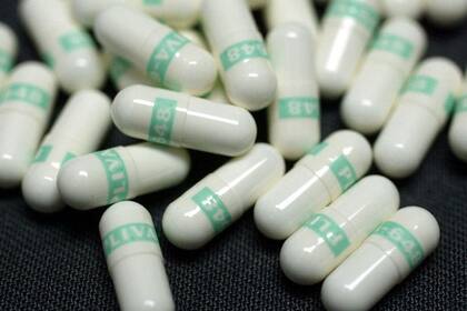 El acuerdo alcanzaria al 70% de los remedios nacionales; el Gobierno bajará impuestos a los fabricantes