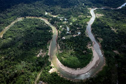 El acuerdo establece que el límite coincide con la línea más profunda del cauce del río