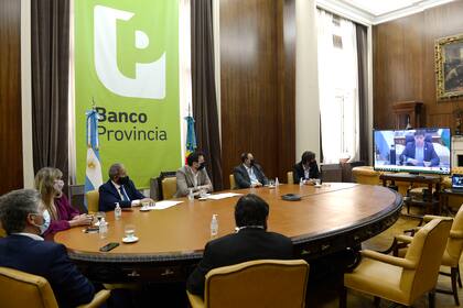El acuerdo por la devolución de los recortes salariales se selló en la sede del Banco Provincia entre Juan Cuattromo y el sindicalista bancario Sergio Palazzo