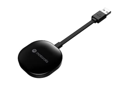 El adaptador de Motorola permite utilizar Android Auto de forma inalámbrica, sin necesidad de conectar el teléfono con un cable