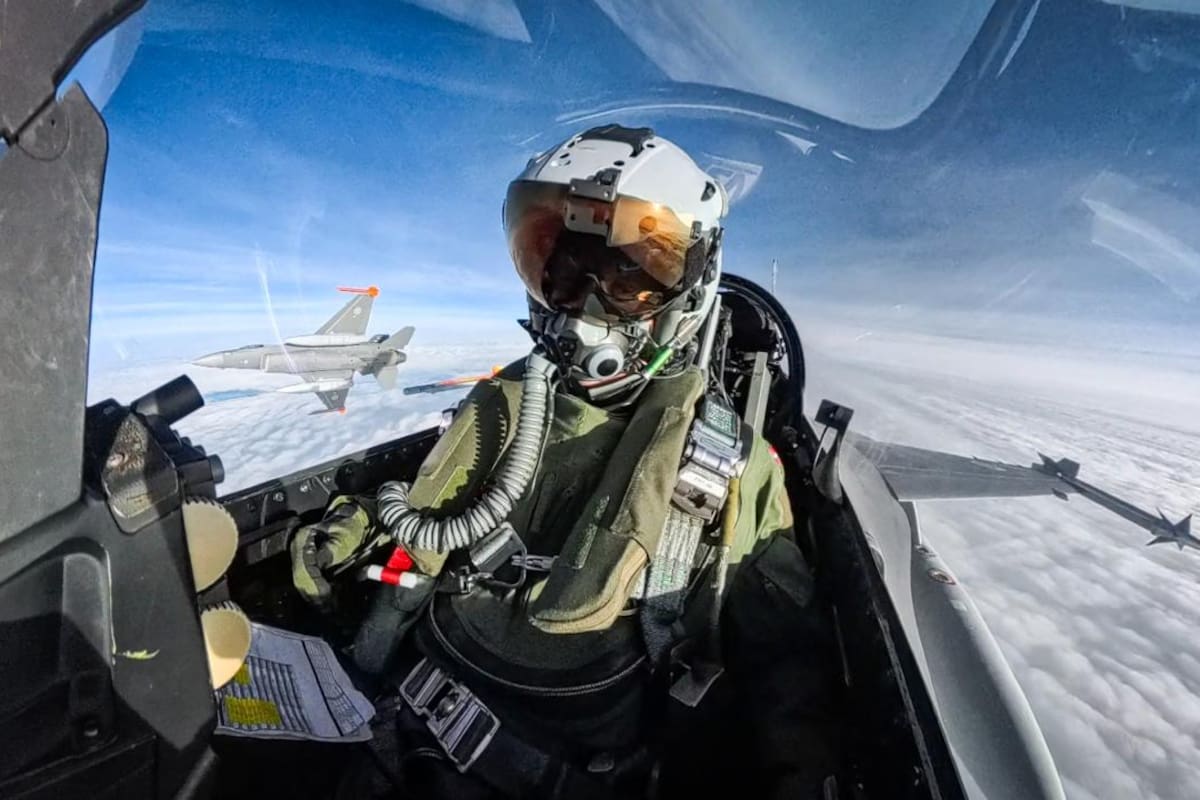 El adiestramiento de los pilotos se realiza en “la principal escuela de pilotos de F-16 del mundo”, en Arizona, Estados Unidos