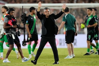 El adiós de Marcelo Gallardo como DT de River después de vencer 3-1 a Banfield en el Monumental